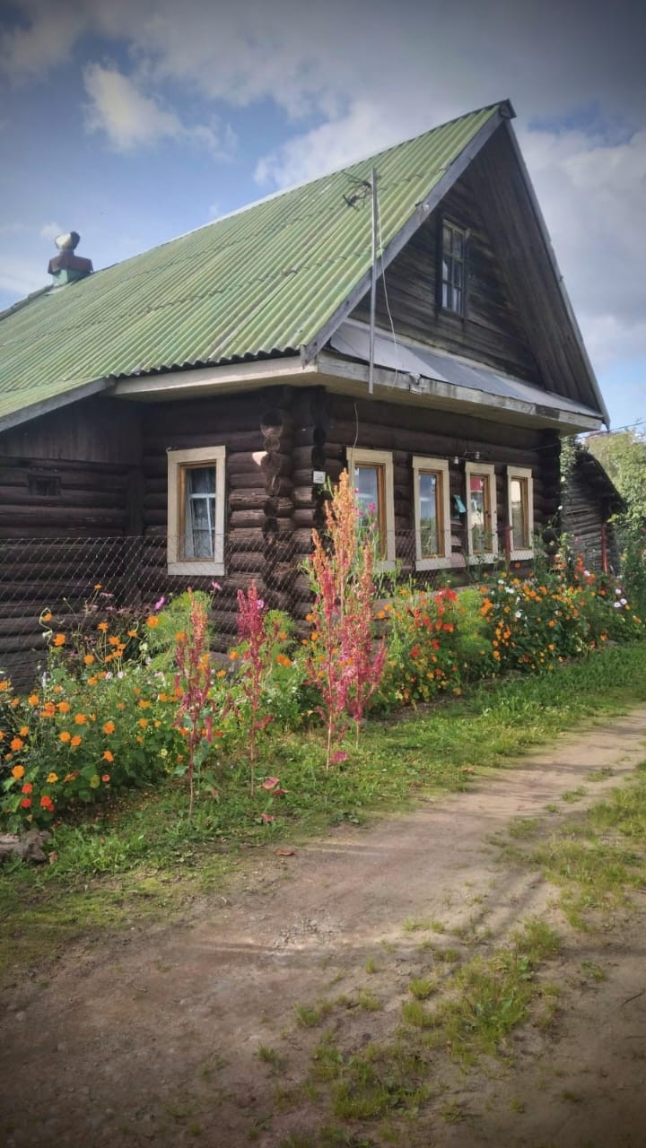 Купить дом, 44.9 м² по адресу Новгородская область, Маловишерский район,  Бургинское сельское поселение, деревня Нижние Тиккулы за 1 100 000 руб. в  Домклик — поиск, проверка, безопасная сделка с жильем в офисе Сбербанка.