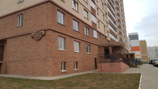 В Курске на Дериглазова обсудили дороги, школы, больницу, ливнёвки и свет ИА Кра