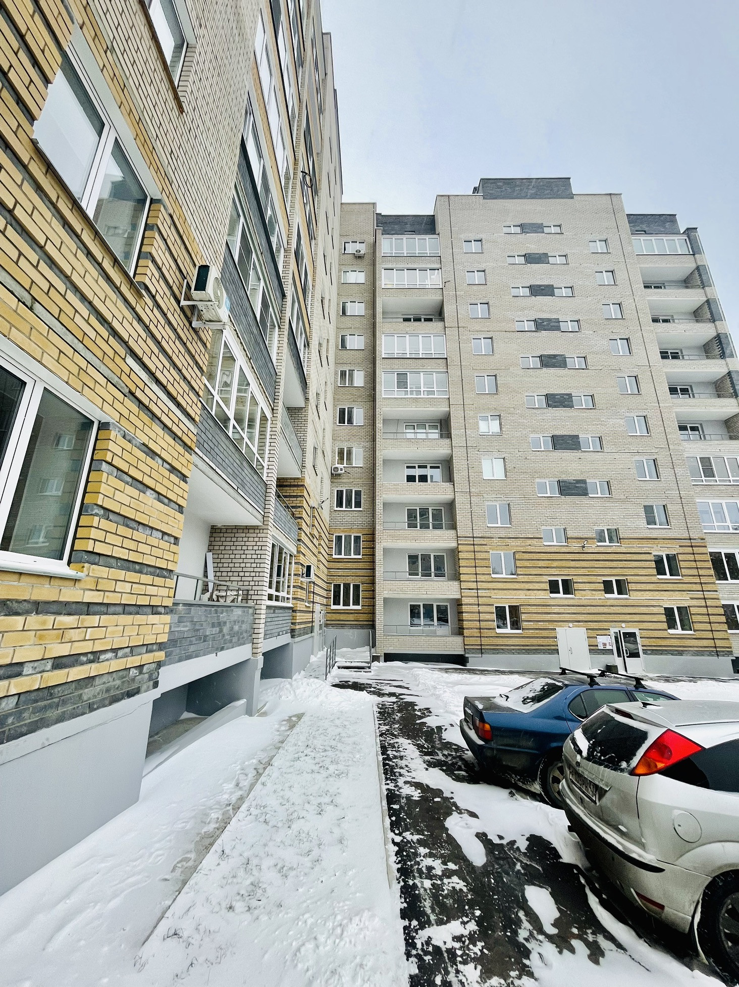 Купить 1-комнатную квартиру, 45 м² по адресу Киров, Ленинский район,  Широтная улица, 1, 1 этаж за 5 250 000 руб. в Домклик — поиск, проверка,  безопасная сделка с жильем в офисе Сбербанка.