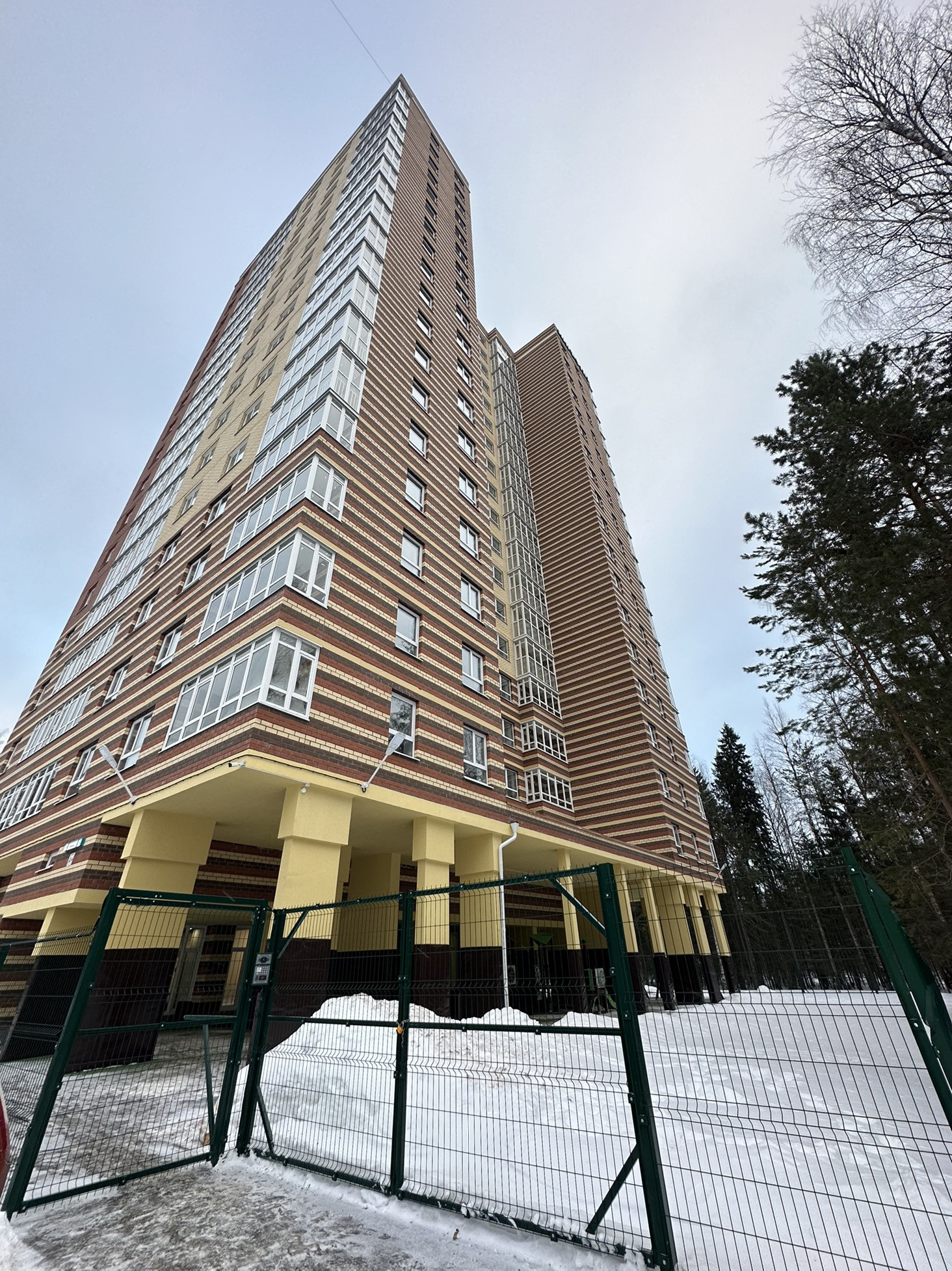 Купить студию, 29.2 м² по адресу Пермь, Вагонная улица, 30, 10 этаж за 3  090 000 руб. в Домклик — поиск, проверка, безопасная сделка с жильем в  офисе Сбербанка.