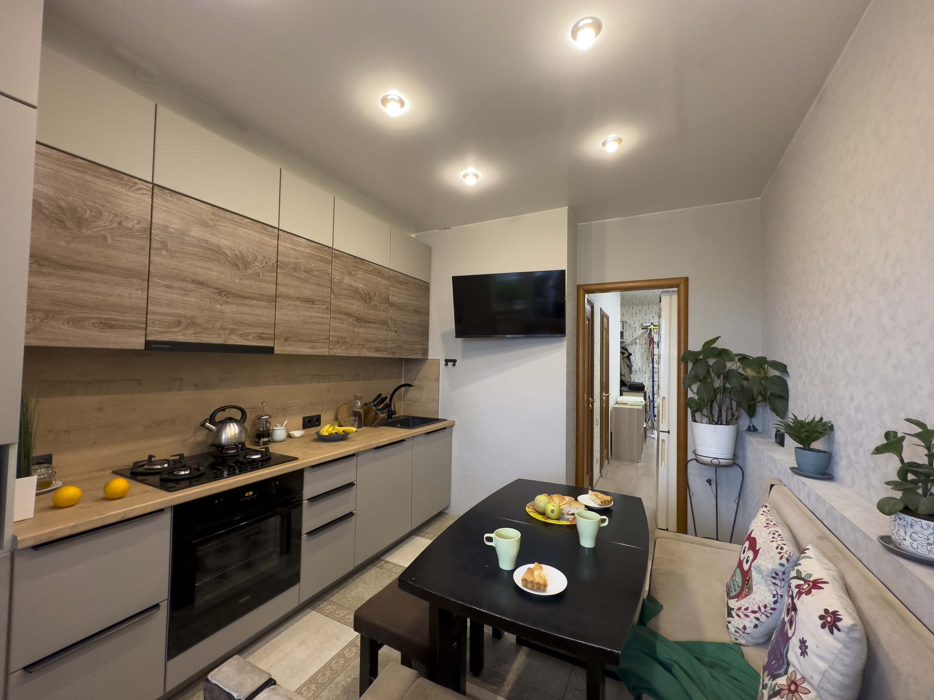 Купить 2-комнатную квартиру, 68 м² по адресу Ленинградская область ...