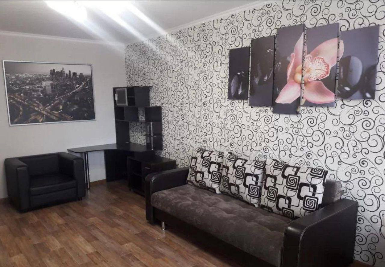 Снять квартиру от собственника курск. Курская 27 Казань. Казань квартира Курская 27. Комната 999. Ул.Шорина, д.20б