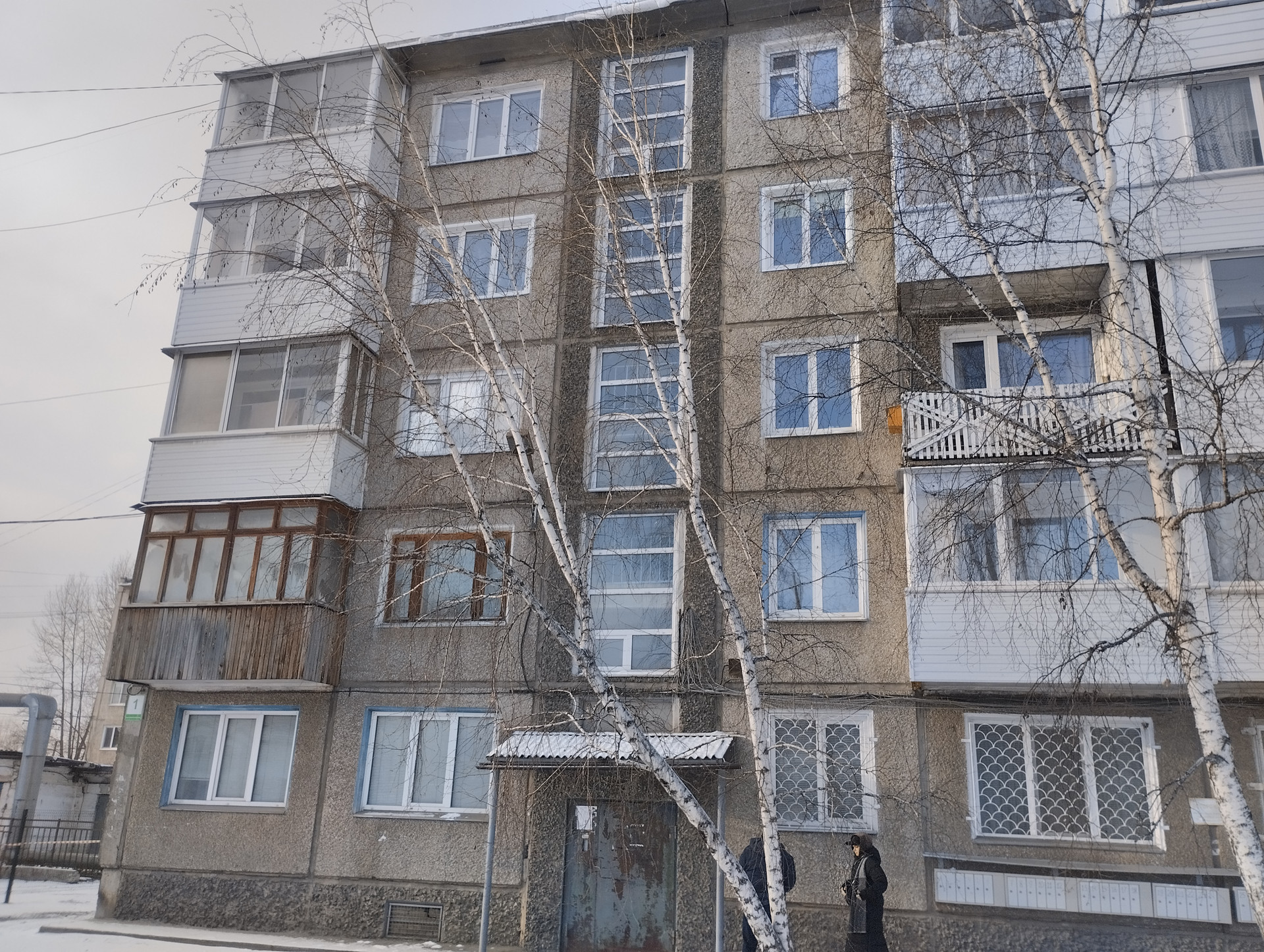 Купить 2-комнатную квартиру, 53.4 м² по адресу Красноярский край, Ачинск,  квартал Политехникума, 1, 5 этаж за 4 050 000 руб. в Домклик — поиск,  проверка, безопасная сделка с жильем в офисе Сбербанка.