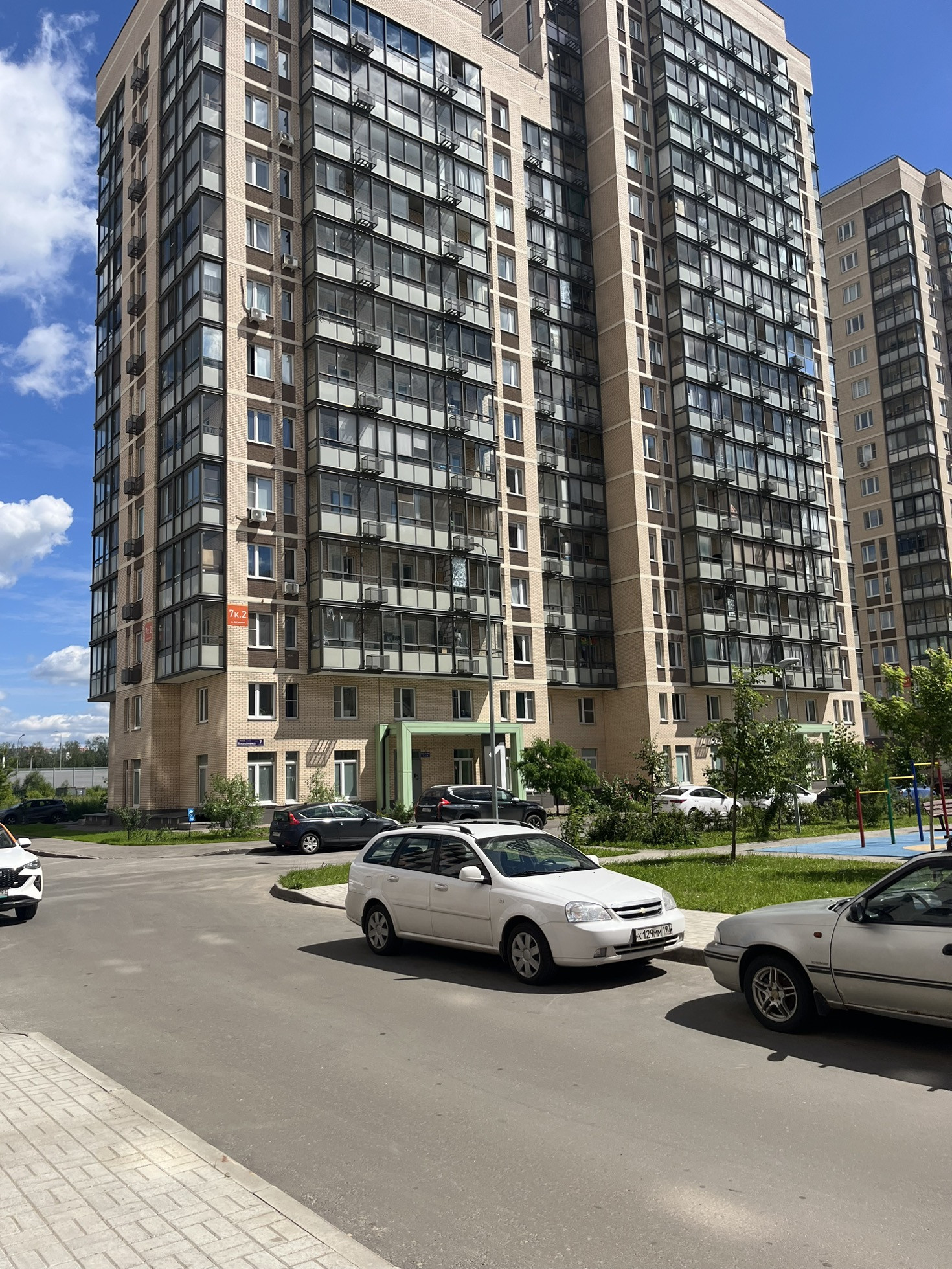 Купить 1-комнатную квартиру, 32.4 м² по адресу Московская область, Люберцы,  микрорайон Зенино ЖК Самолёт, улица Барыкина, 7к2, 2 этаж, метро Некрасовка  за 6 300 000 руб. в Домклик — поиск, проверка, безопасная