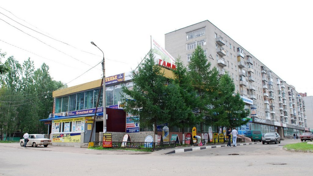 Панорама: АвтоШанс, магазин автозапчастей и автотоваров, Московский просп., 153/