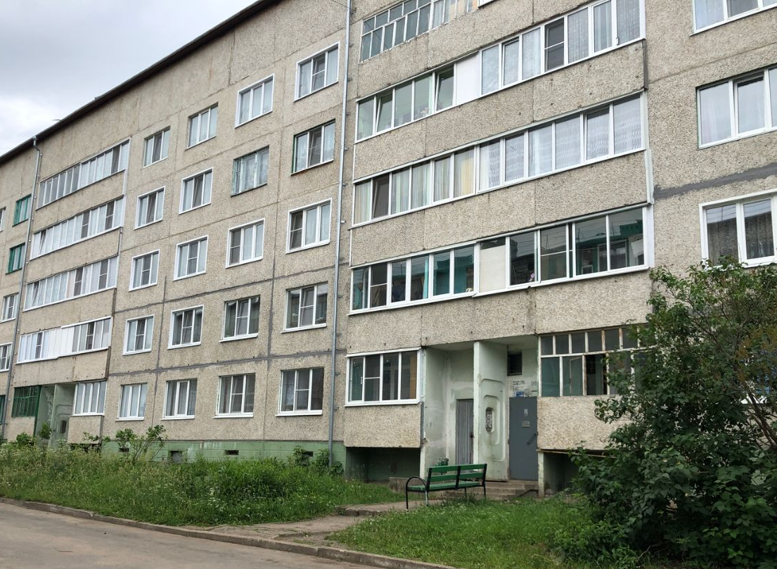 Купить 3-комнатную квартиру, 74 м² по адресу Чувашская Республика, посёлок  городского типа Ибреси, Кооперативная улица, 4, 4 этаж за 2 050 000 руб. в  Домклик — поиск, проверка, безопасная сделка с жильем в офисе Сбербанка.