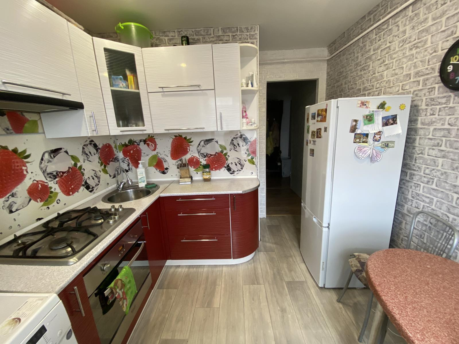 2 комнатная квартира в коркино. 2 комнатная квартира в коркино. 2 комнатная квартира в коркино. 9. Коркино, парковая 31.