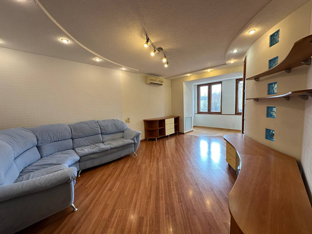 Купить 3-комнатную квартиру, 77.2 м² по адресу Киров, улица Воровского ...