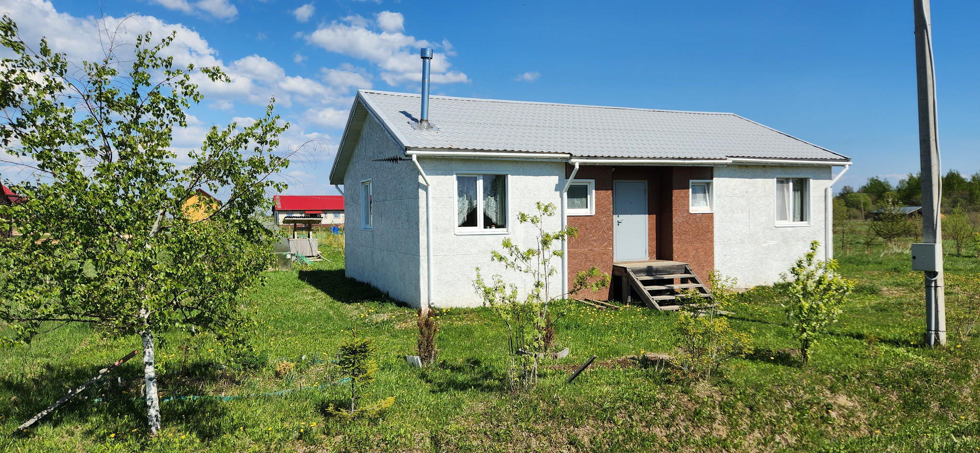 Купить дом, 85.5 м² по адресу Новгородская область, Шимский район,  Подгощское сельское поселение, деревня Коломо, Усинская улица, 20 за 3 000  000 руб. в Домклик — поиск, проверка, безопасная сделка с жильем в офисе  Сбербанка.