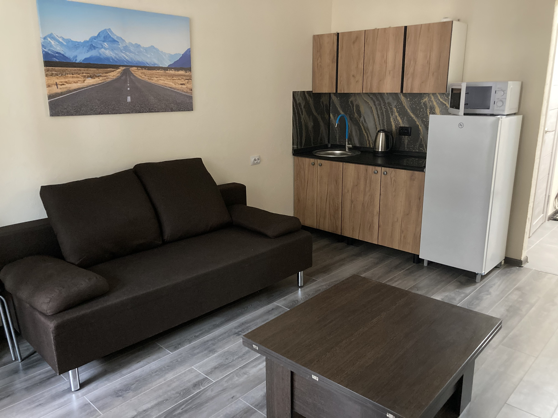 Отель Поларис. Резиденция Калипсо. -��Hotel Ullensvang 4*. Summer Studio Marseille.