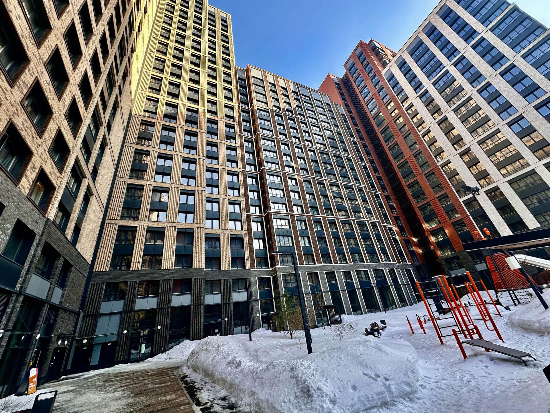 Купить 1-комнатную квартиру, 52.5 м² по адресу Москва, жилой комплекс ...