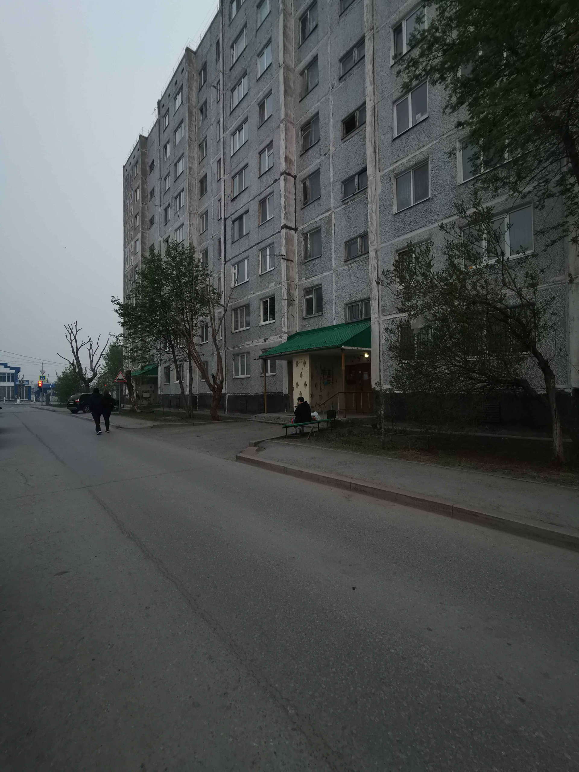 Улица степная тюмень. Г. Степная улица тюмень. Горячий ключ большое синее здание. Улица степная тюмень.