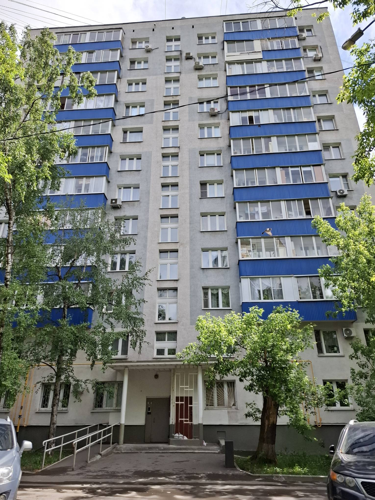 Москва, Волжский бульвар, 8 к1 - Aanzicht 2