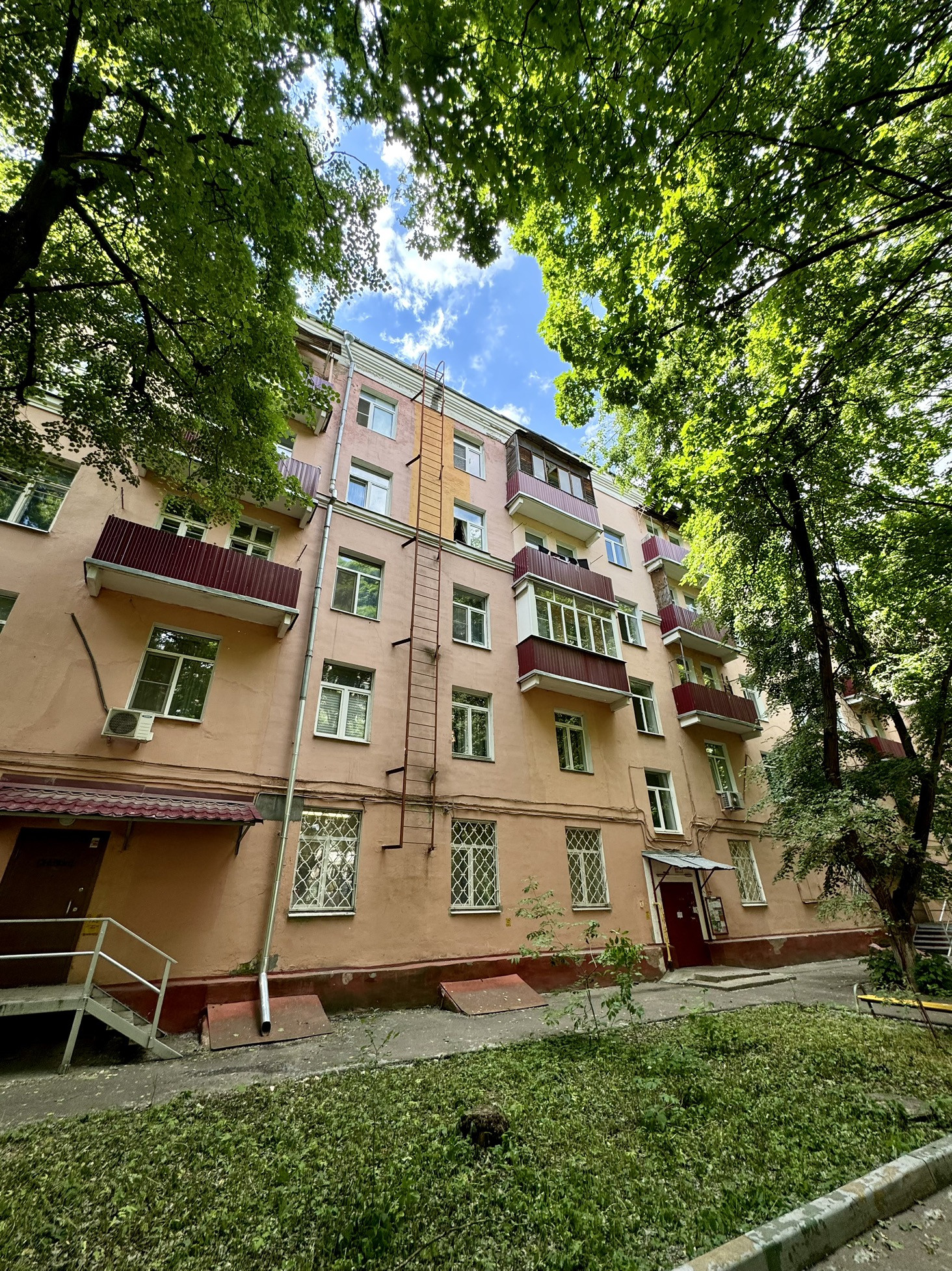 Купить 1-комнатную квартиру, 37 м² по адресу Московская область, Люберцы, Октябрьский  проспект, 327, 3 этаж за 6 499 000 руб. в Домклик — поиск, проверка,  безопасная сделка с жильем в офисе Сбербанка.