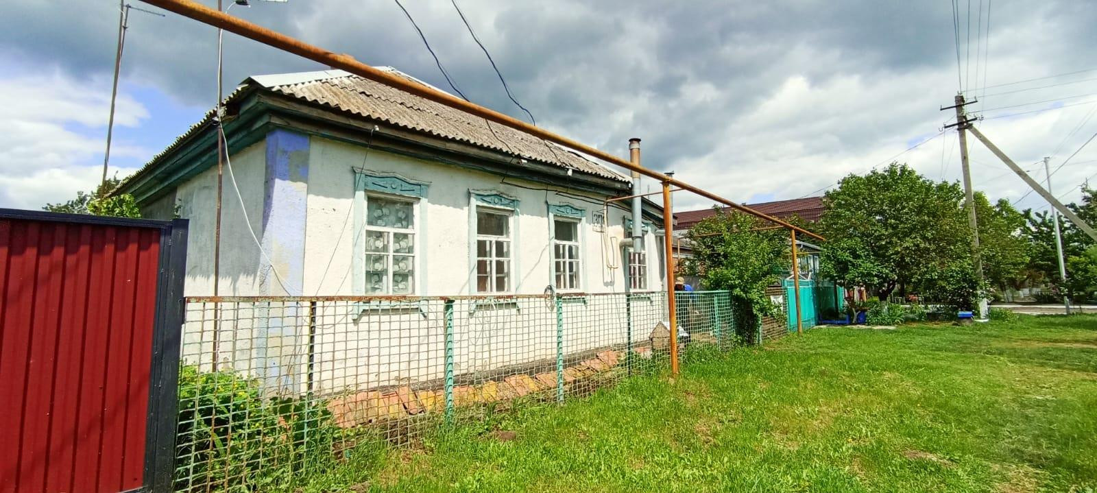 Купить дом, 80 м² по адресу Краснодарский край, станица Новопокровская,  улица Калинина, 306 за 2 600 000 руб. в Домклик — поиск, проверка,  безопасная сделка с жильем в офисе Сбербанка.