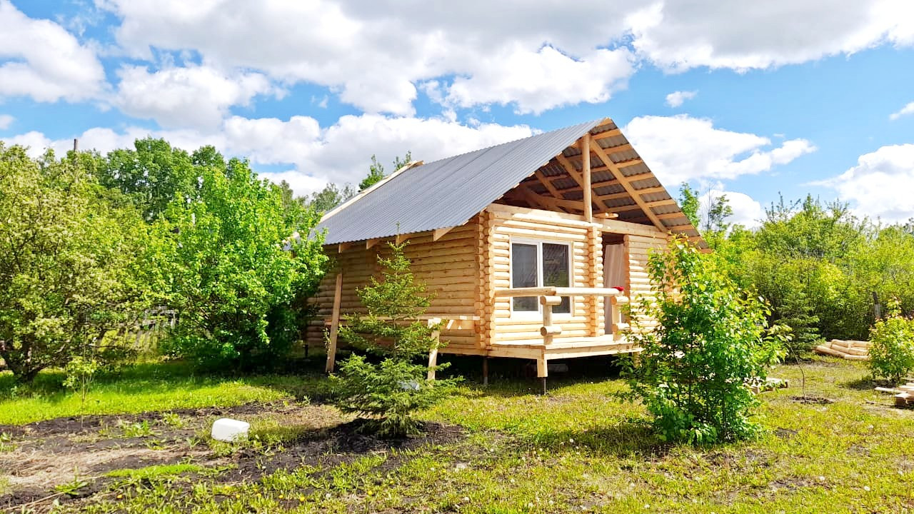 Купить дом, 35 м² по адресу Алтайский край, городской округ Барнаул, СНТ  Монтажник за 1 980 000 руб. в Домклик — поиск, проверка, безопасная сделка  с жильем в офисе Сбербанка.