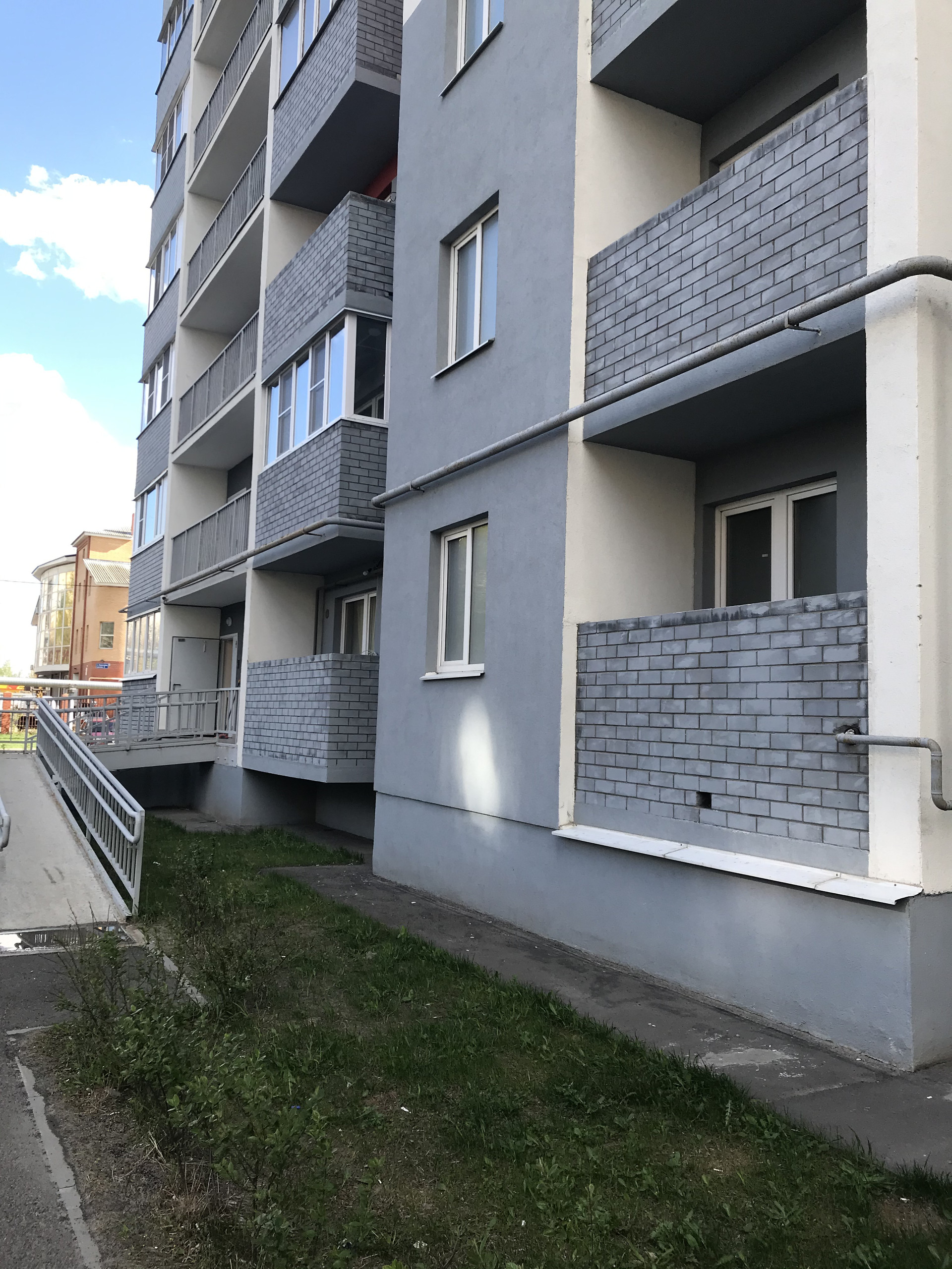 Купить 1-комнатную квартиру, 40 м² по адресу Рязань, улица Бирюзова, 7Б, 15  этаж за 3 100 000 руб. в Домклик — поиск, проверка, безопасная сделка с  жильем в офисе Сбербанка.