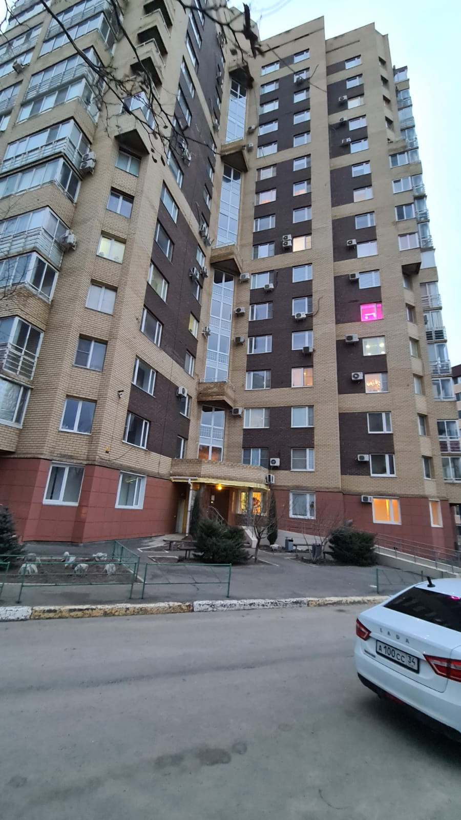 Купить 2-комнатную квартиру, 66.9 м² по адресу Волгоград, Шекснинская  улица, 42, 14 этаж за 7 200 000 руб. в Домклик — поиск, проверка,  безопасная сделка с жильем в офисе Сбербанка.