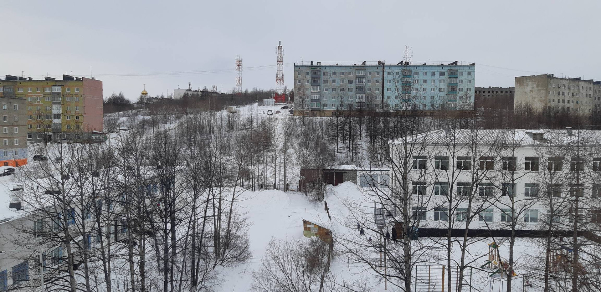 Городской поселок сокол. Население поселок Сокол Магаданская область. Поселок Сокол Магадан новые дома.