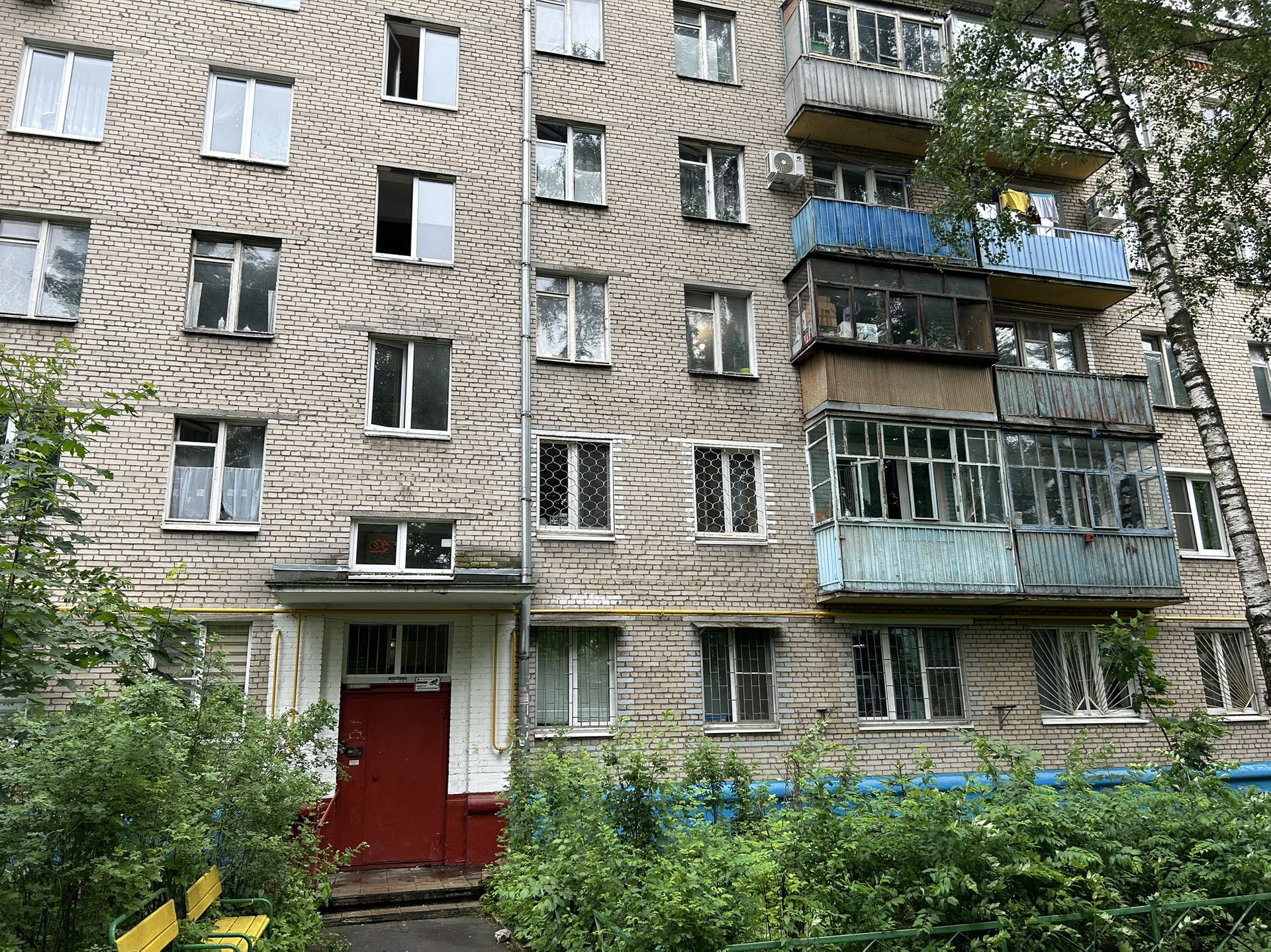 Купить 2-комнатную квартиру, 43 м² по адресу Московская область, Люберцы, Октябрьский  проспект, 11А, 2 этаж, метро Лермонтовский проспект за 9 000 000 руб. в  Домклик — поиск, проверка, безопасная сделка с жильем в офисе Сбербанка.