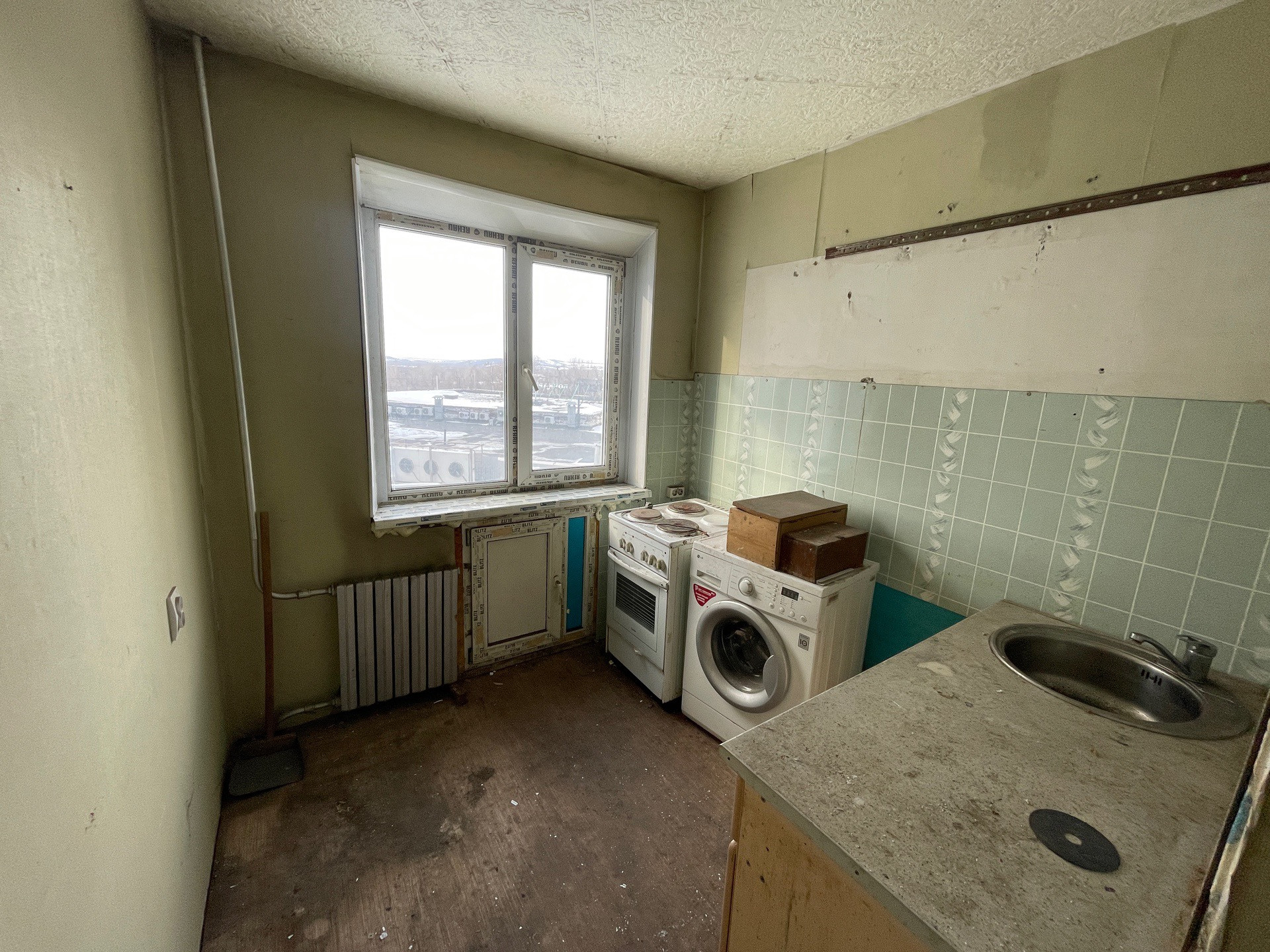 Съёмные квартиры г осинники ул советской армии. Трухницкого 2а тисуль фото. Осинники улица революции. Победы 44 осинники. Осинники, улица победы, 44.