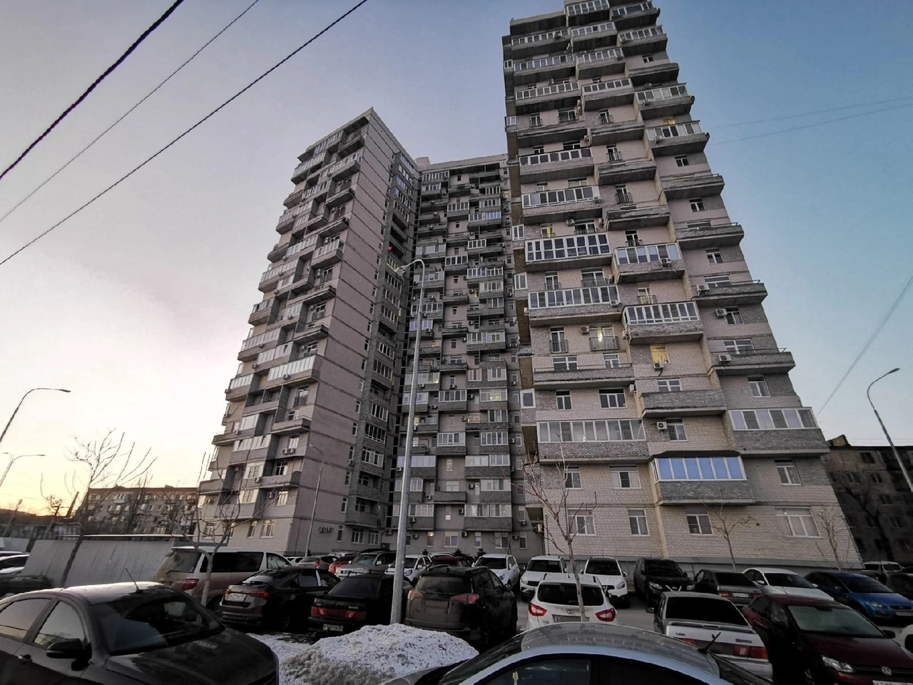 Купить 3-комнатную квартиру, 93.4 м² по адресу Волгоград, улица Лавочкина,  7, 9 этаж за 7 600 000 руб. в Домклик — поиск, проверка, безопасная сделка  с жильем в офисе Сбербанка.