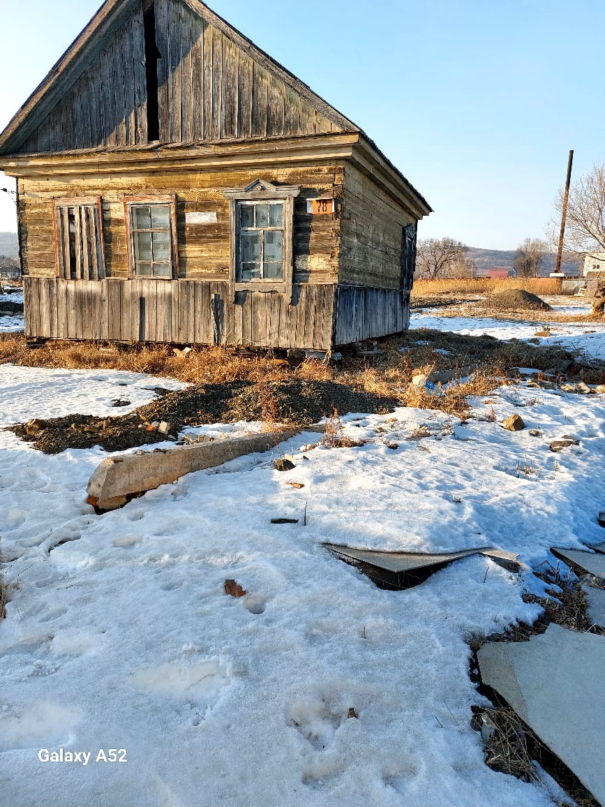 Купить дом, 35.6 м² по адресу Приморский край, Шкотовский район, село  Романовка, Ленинская улица, 78 за 550 000 руб. в Домклик — поиск, проверка,  безопасная сделка с жильем в офисе Сбербанка.