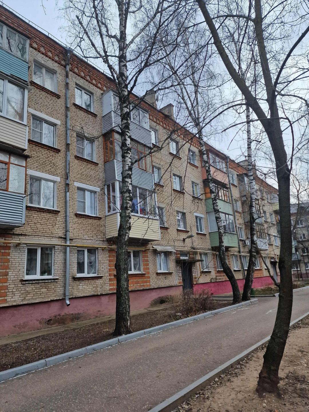 Купить 2-комнатную квартиру, 45 м² по адресу Московская область, Серпухов,  улица Горького, 14А, 3 этаж за 4 400 000 руб. в Домклик — поиск, проверка,  безопасная сделка с жильем в офисе Сбербанка.