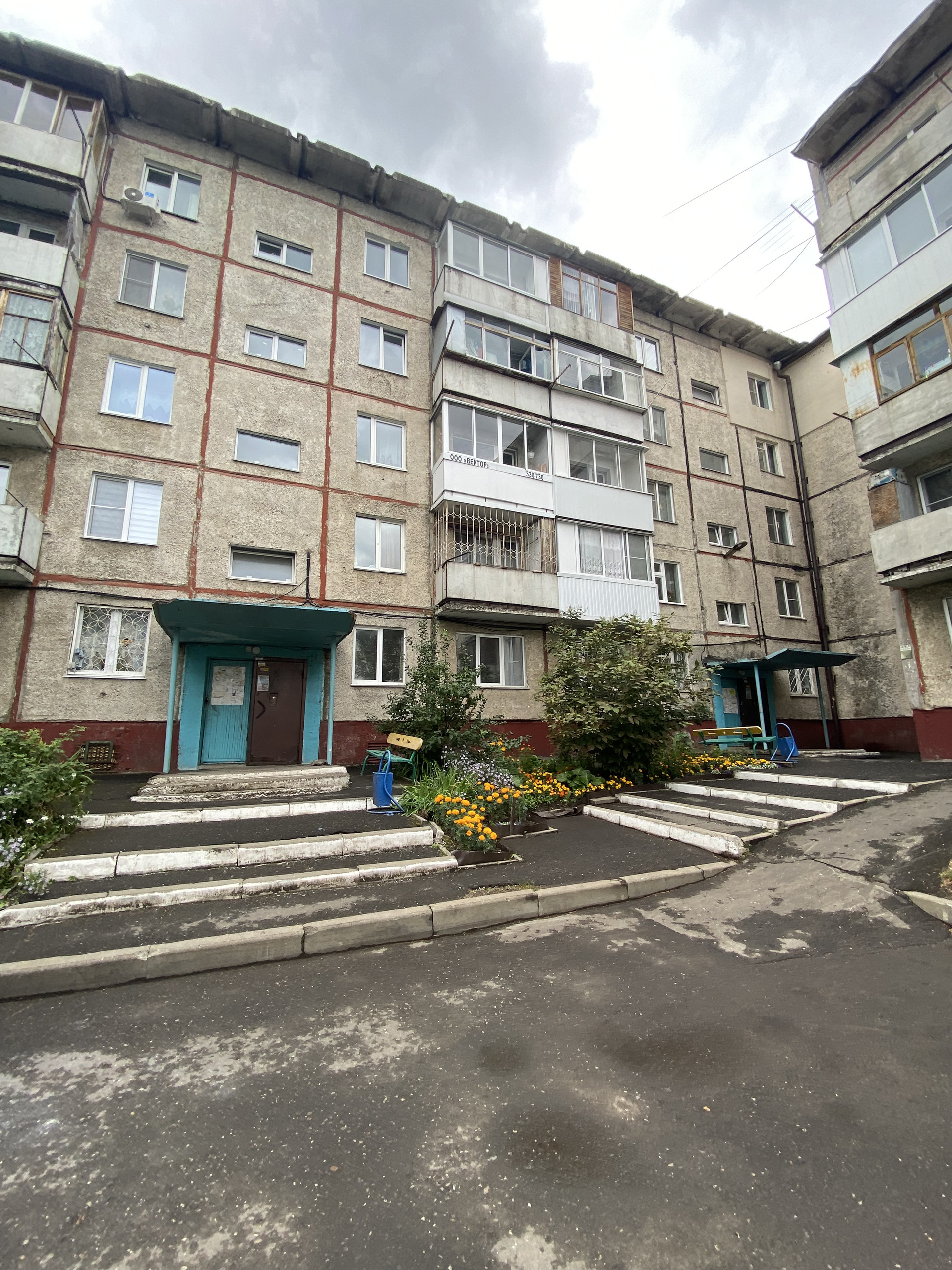Купить 3-комнатную квартиру, 61 м² по адресу Кемерово, бульвар .