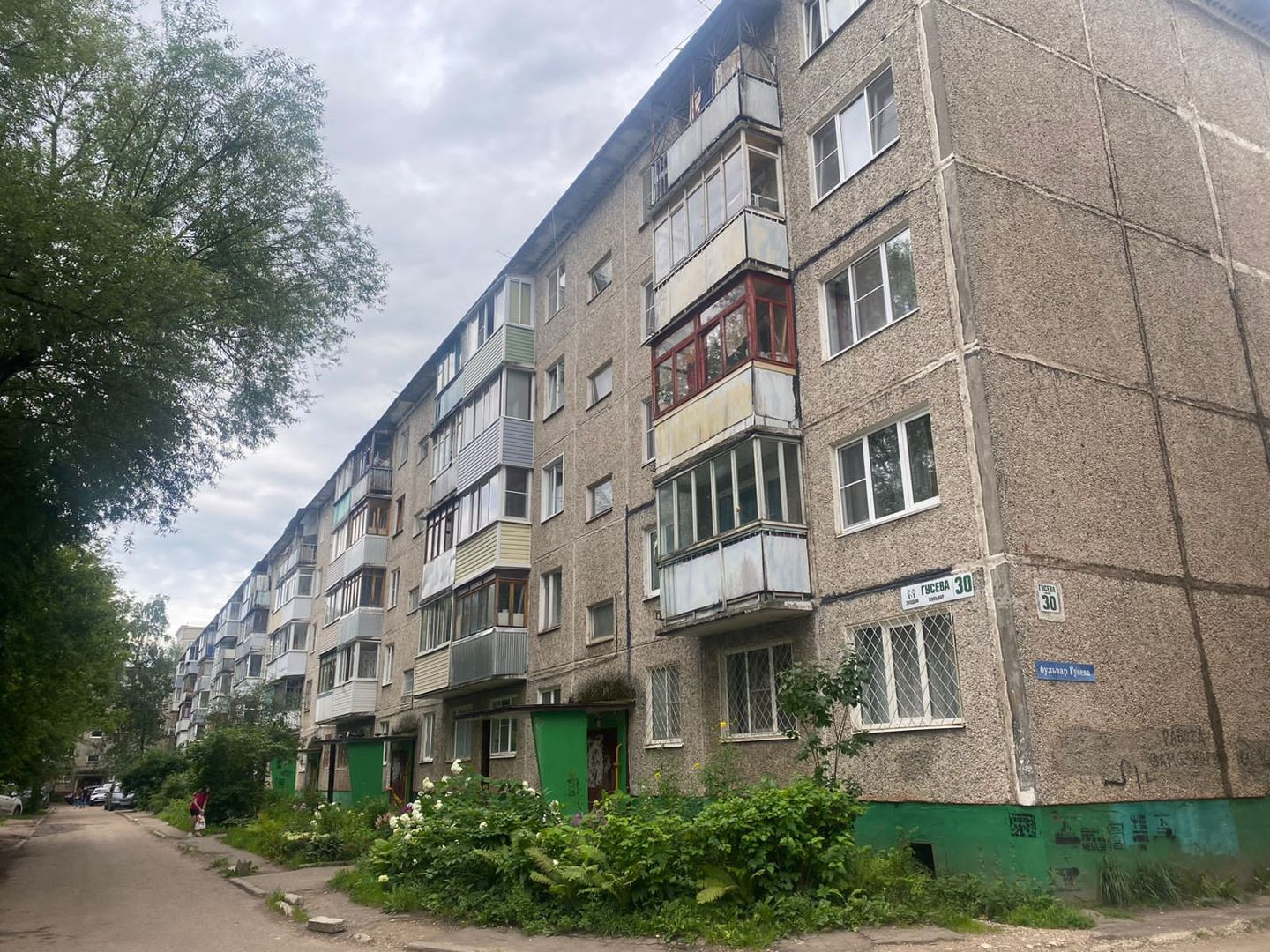 Снять 2-комнатную квартиру, 44 м² по адресу Тверь, бульвар Гусева, 33, 3  этаж по цене 25 000 руб. в месяц - Домклик — поиск, проверка, безопасная  сделка с жильем в офисе Сбербанка.