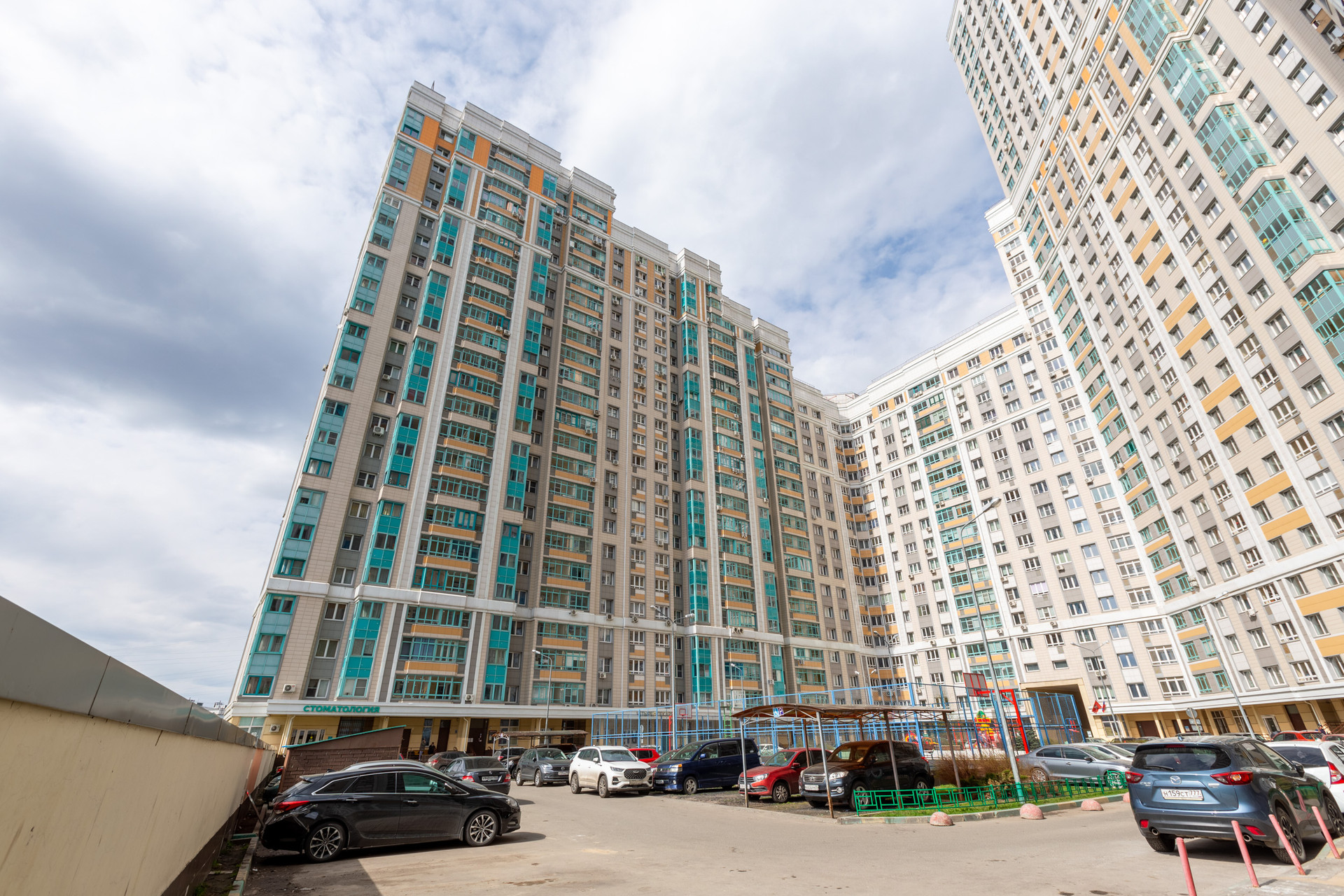 Михневская 8 фото. Алекс фитнес бирюлево. 8. Михневская 8 москва. Фитнес-клуб alex fitness бирюлево.