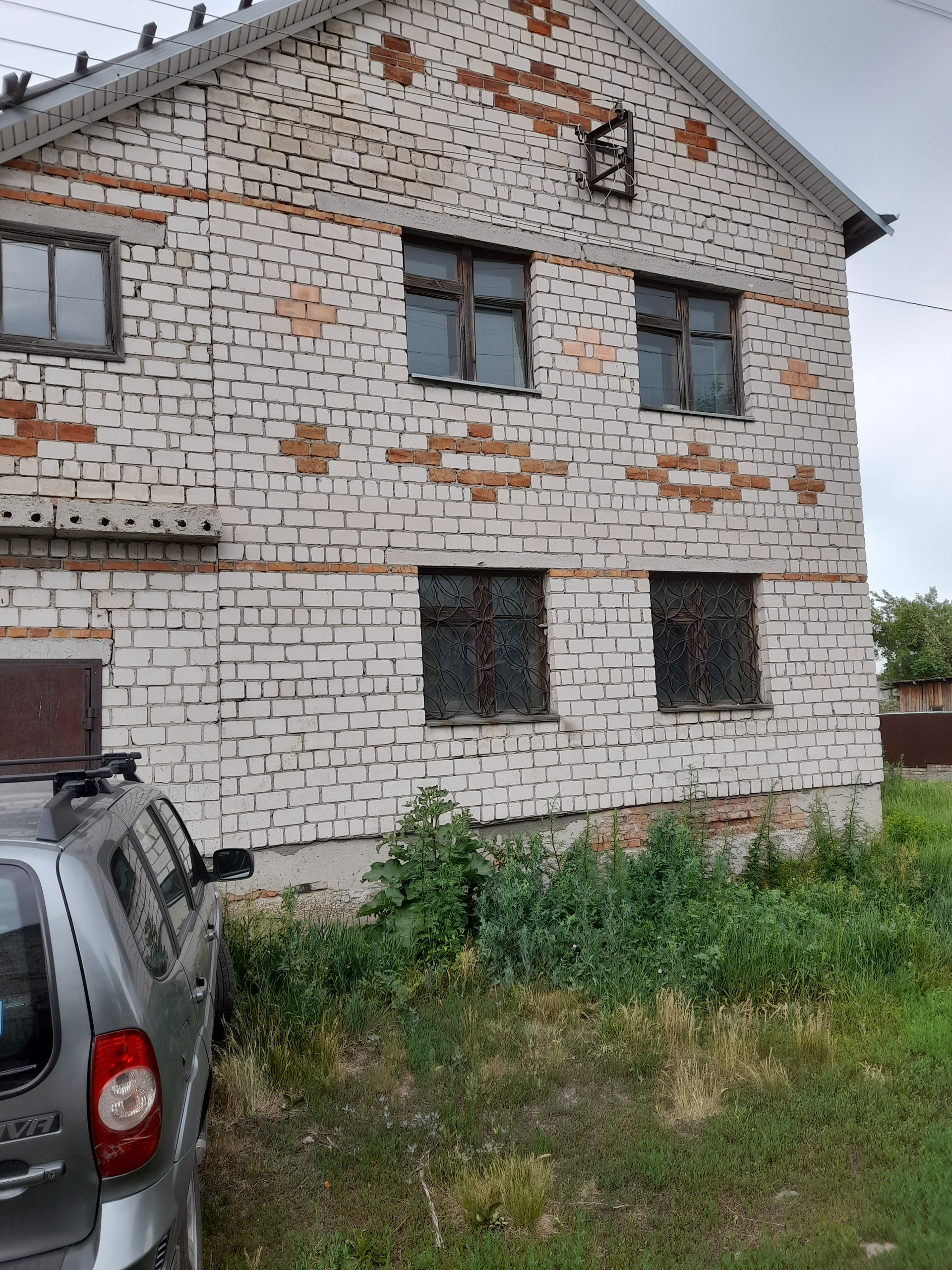 Купить дом, 105 м² по адресу Алтайский край, Камень-на-Оби, улица Гагарина,  106В за 1 100 000 руб. в Домклик — поиск, проверка, безопасная сделка с  жильем в офисе Сбербанка.