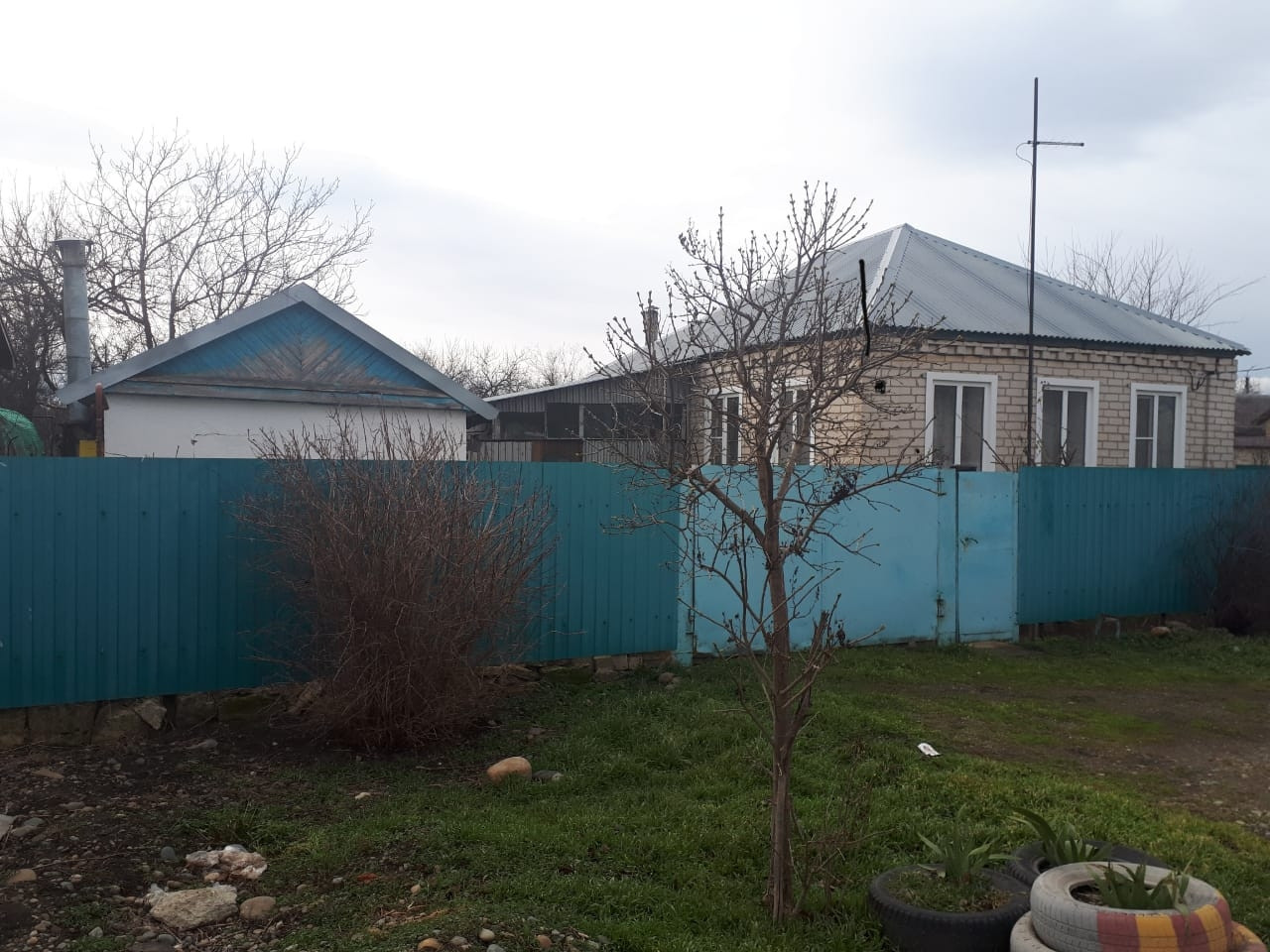 Купить дом, 46 м² по адресу Ставропольский край, село Кочубеевское,  Крестьянская улица за 2 800 000 руб. в Домклик — поиск, проверка,  безопасная сделка с жильем в офисе Сбербанка.