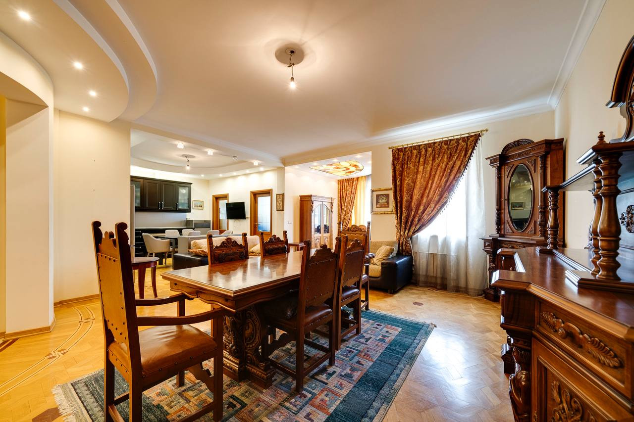 Купить 3-комнатную квартиру, 149 м² по адресу Москва, улица Архитектора ...