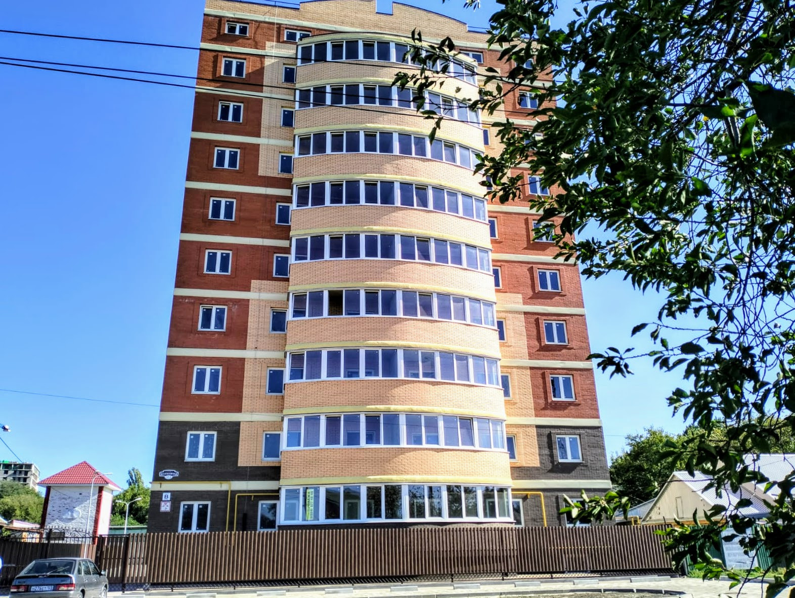 Купить 1-комнатную квартиру, 160 м² по адресу Краснодарский край, Тихорецк,  Колхозная улица, 52/2, 9 этаж за 12 000 000 руб. в Домклик — поиск,  проверка, безопасная сделка с жильем в офисе Сбербанка.