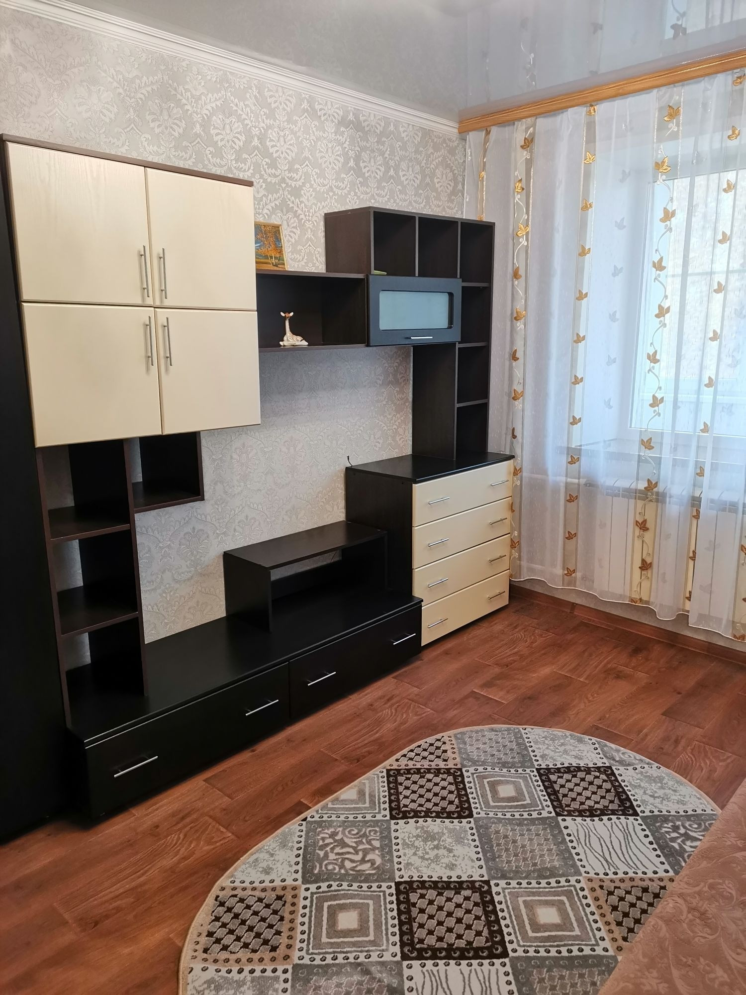 Купить 1-комнатную квартиру, 34 м² по адресу Оренбургская область,  Бугуруслан, Пилюгинское шоссе, 3, 3 этаж за 2 500 000 руб. в Домклик —  поиск, проверка, безопасная сделка с жильем в офисе Сбербанка.