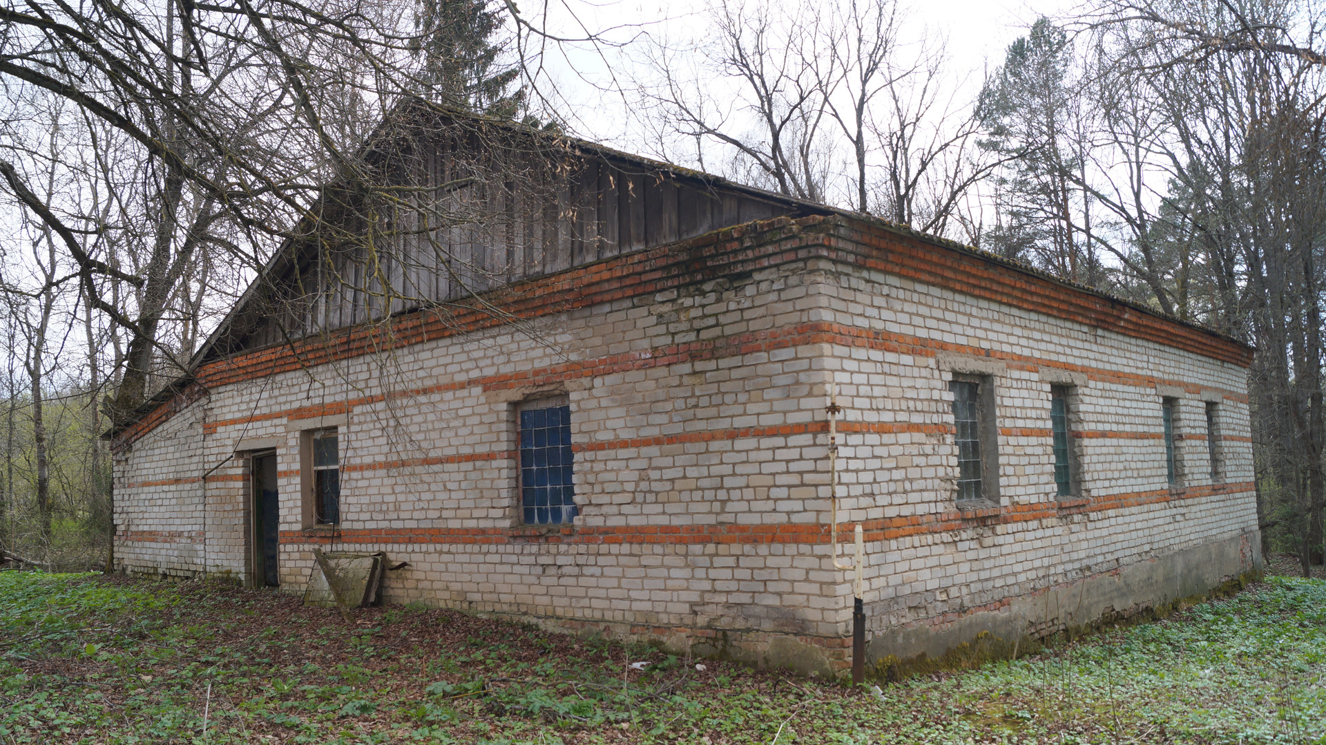 Купить дом, 115.1 м² по адресу Калужская область, Медынский район, деревня  Романово, 18 за 1 500 000 руб. в Домклик — поиск, проверка, безопасная  сделка с жильем в офисе Сбербанка.