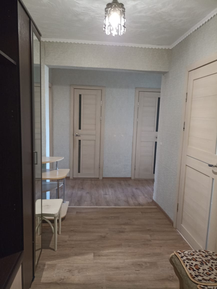 Купить 2-комнатную квартиру, 51 м² по адресу Забайкальский край,  Краснокаменск, 4-й микрорайон, 434, 5 этаж за 2 900 000 руб. в Домклик —  поиск, проверка, безопасная сделка с жильем в офисе Сбербанка.