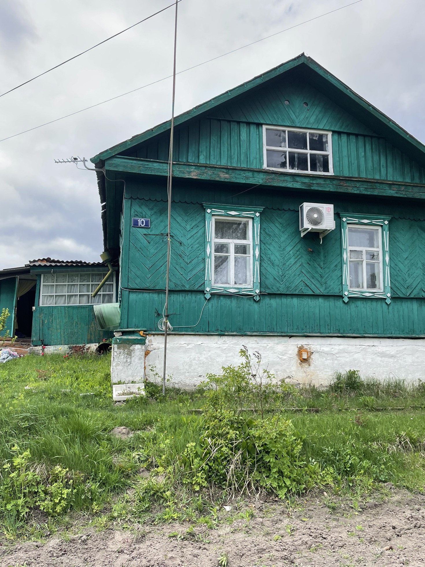 Дома поселок локоть. Локоть поселок Брянская область достопримечательности.