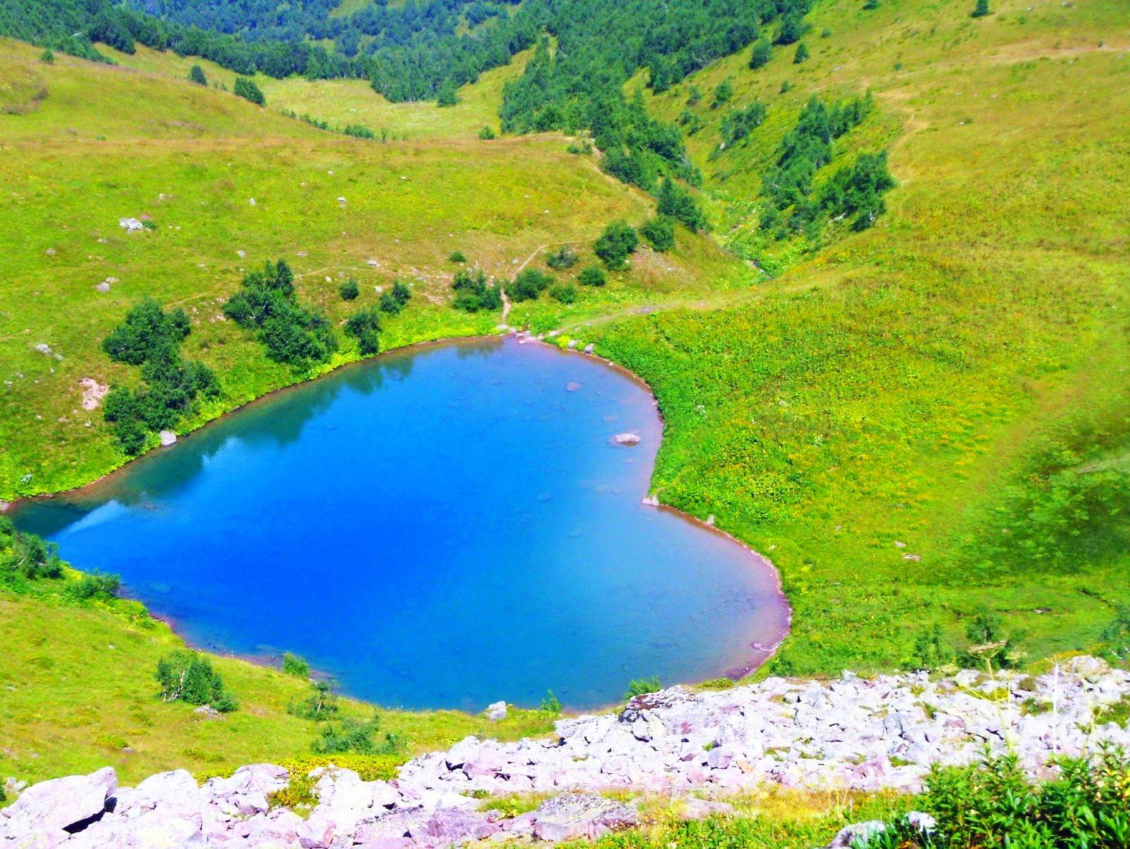 Озеро провальное Архыз глубина