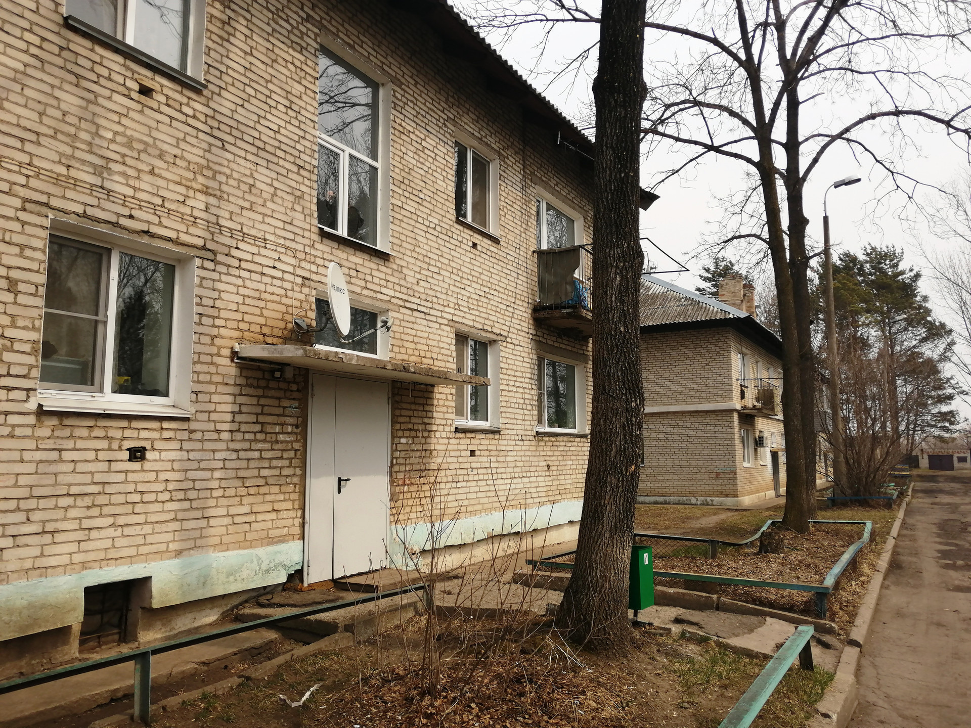 Купить 2-комнатную квартиру, 44.4 м² по адресу Еврейская автономная область,  Смидовичский район, посёлок городского типа Волочаевка-2, Школьная улица,  3, 2 этаж за 1 550 000 руб. в Домклик — поиск, проверка, безопасная сделка  с жильем в офисе Сбербанка.