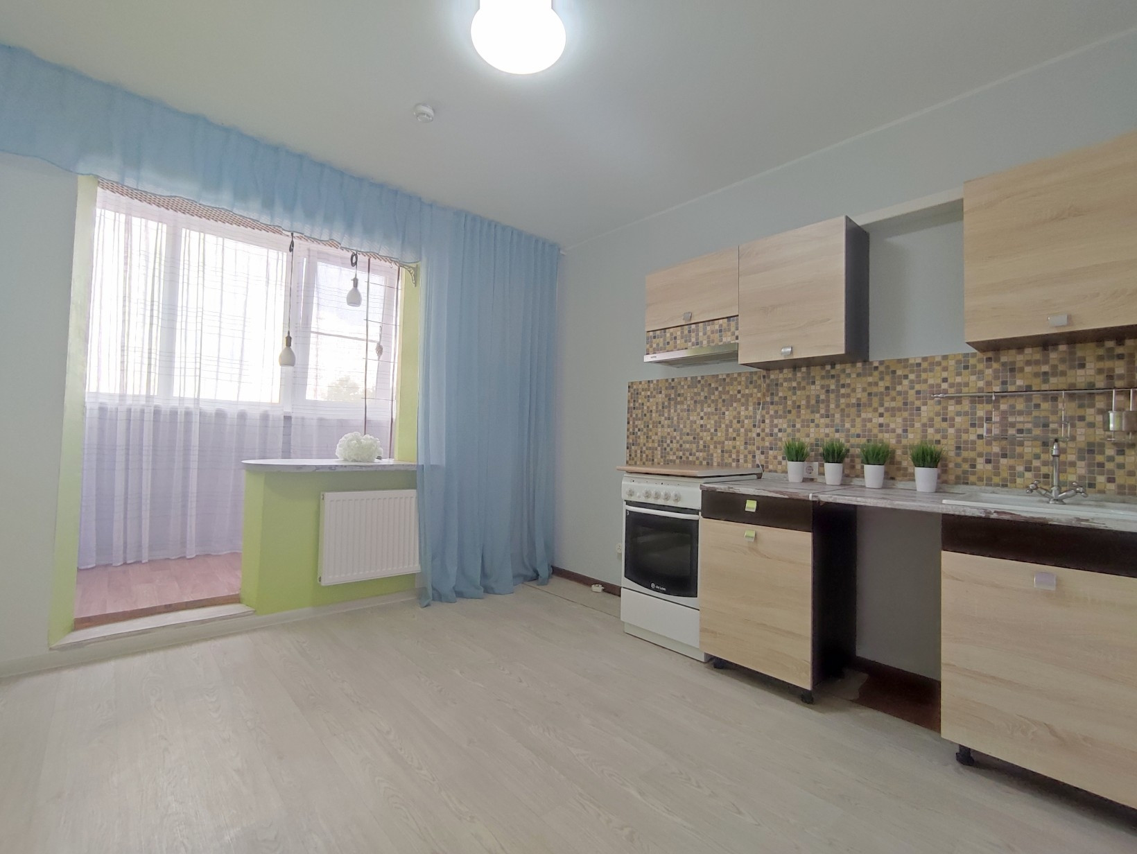 Купить 1-комнатную квартиру, 35 м² по адресу Краснодарский край, Анапа,  улица Ленина, 196, 1 этаж за 4 550 000 руб. в Домклик — поиск, проверка,  безопасная сделка с жильем в офисе Сбербанка.