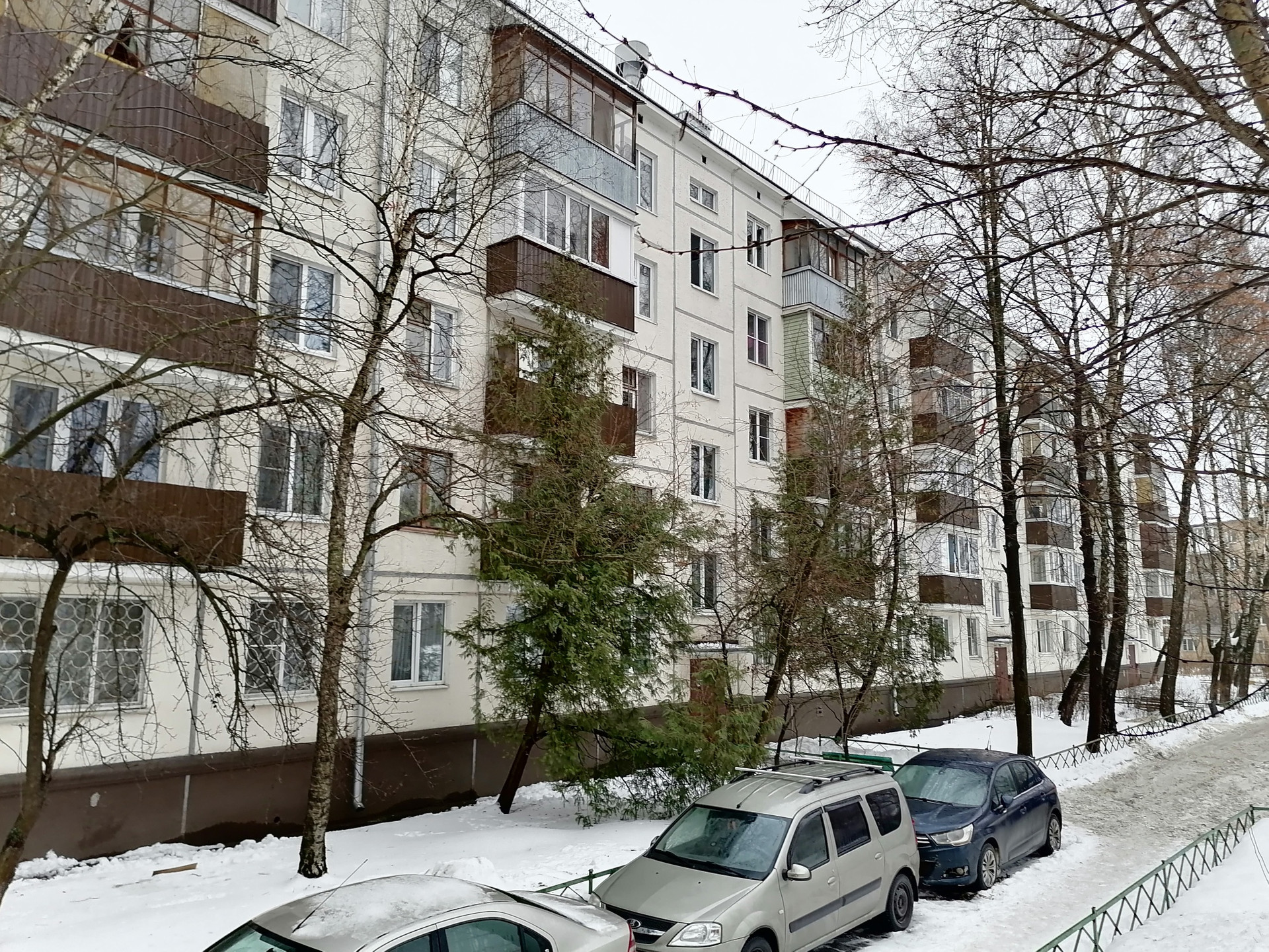 Купить 2-комнатную квартиру, 46 м² по адресу Московская область, Люберцы,  улица Калараш, 9, 2 этаж, метро Котельники за 6 000 000 руб. в Домклик —  поиск, проверка, безопасная сделка с жильем в офисе Сбербанка.