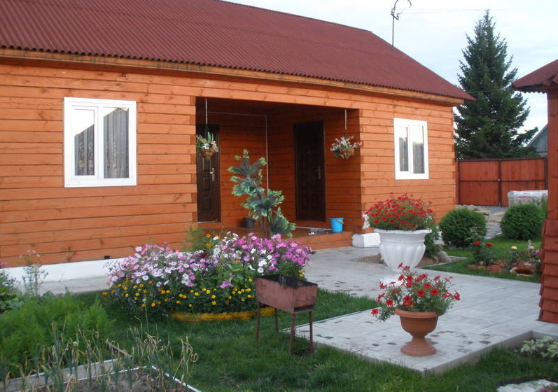 Авито купить квартиру в новосибирской области. Продается дом с садом. Продается благоустроенный дом. Недорогие садовые участки с домиками. Благоустроенный дом с удобствами.