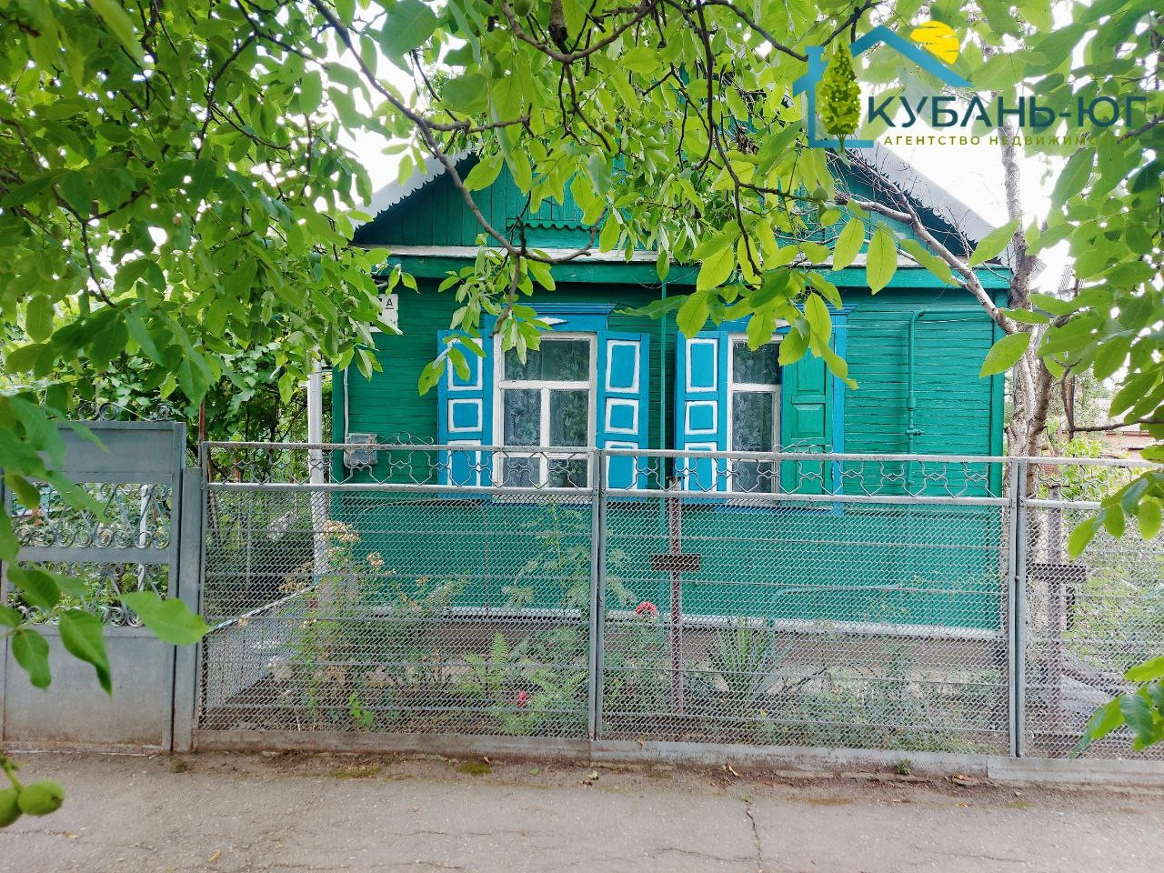 Купить дом, 34.5 м² по адресу Краснодарский край, Тихорецк, улица Ачкасова,  45А за 2 570 000 руб. в Домклик — поиск, проверка, безопасная сделка с  жильем в офисе Сбербанка.