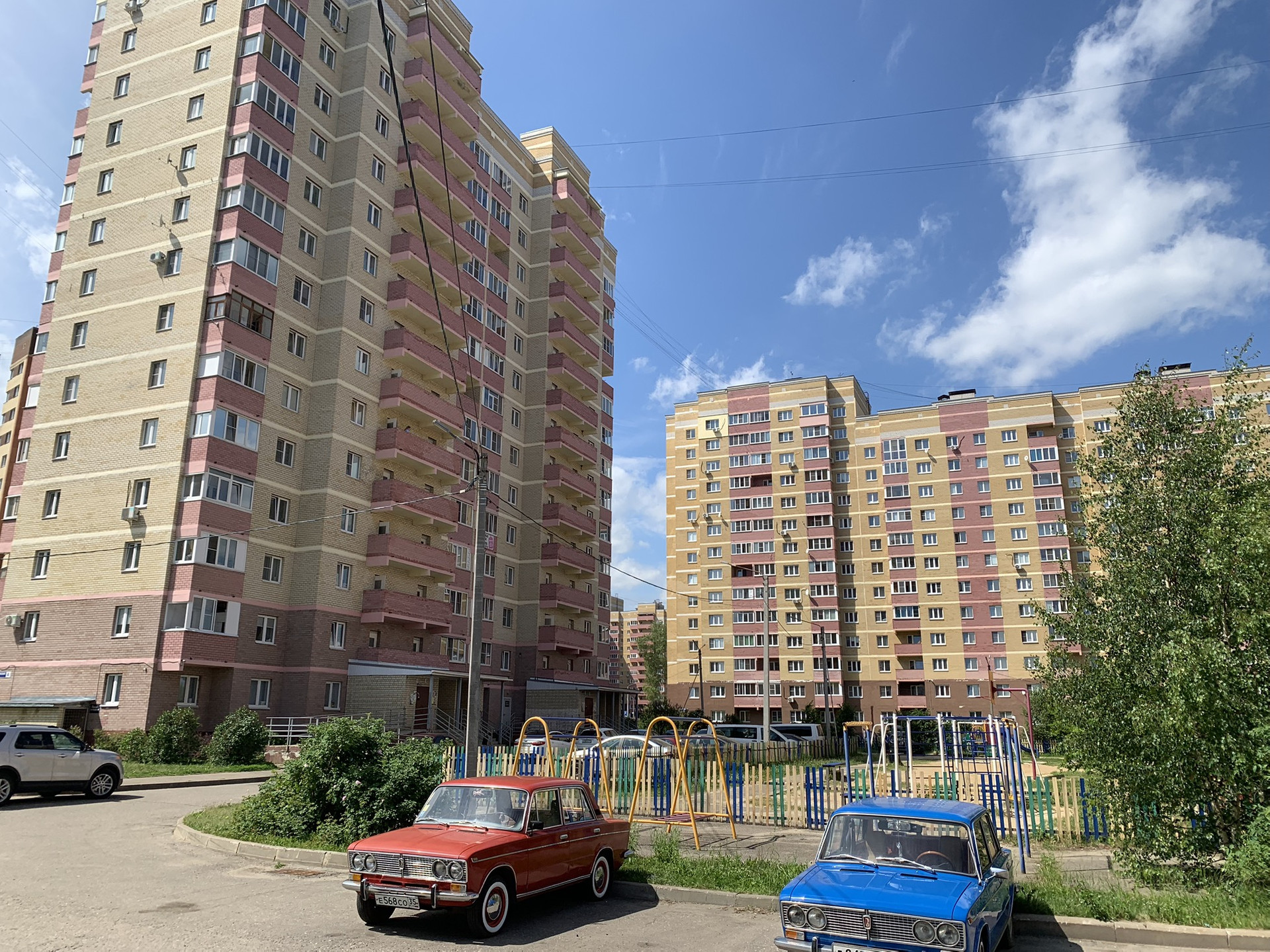 Купить 2-комнатную квартиру, 53.6 м² по адресу Ярославль, 2-й Брагинский  проезд, 4, 3 этаж за 5 000 000 руб. в Домклик — поиск, проверка, безопасная  сделка с жильем в офисе Сбербанка.